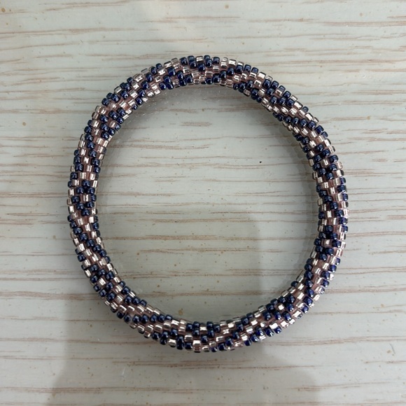 Set of Women’s Purple Beaded Bracelets - Picture 4 of 5